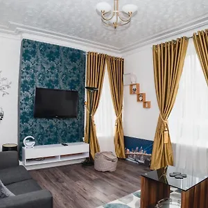 https://entire-fabulous-2-bedroom-first-floor-flat-location.hotelsaberdeenuk.com